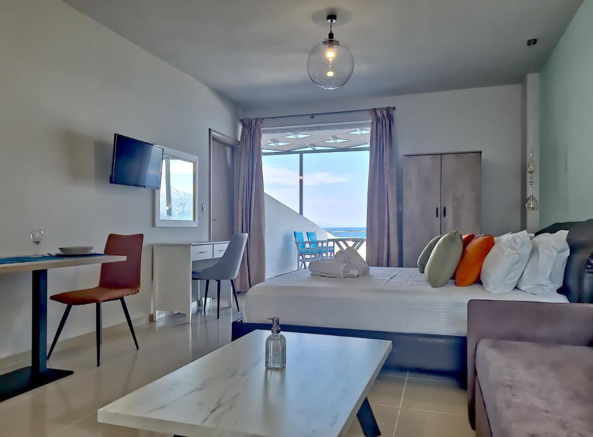 Epipleon Luxury Suites -105- Δωμάτιο 35Τμ Με Βεράντα 35Τμ Μπροστά Στη Θάλασσα Nafpaktos Buitenkant foto